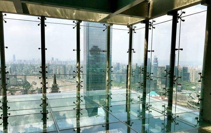 Obervation tower structural glazing fire proof anti skip slip borosilicate glass 4.0 floors